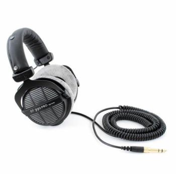 Beyerdynamic DT 990 featured image